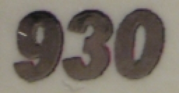 Fendt Typenaufkleber "930" in Chrom 5,5x2 mm
