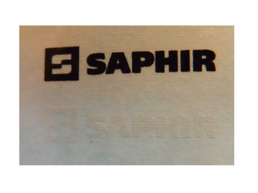 Beschriftung "Saphir" Weiß auf WAF 24,5 x 5 mm
