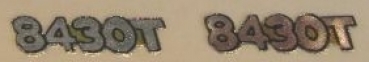 John Deere Typenaufkleber Silber "8430T" 12x2,5 mm